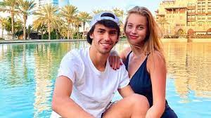 She is also known for sharing her modeling photos and content through. Joao Felix Girlfriend Margarida Corceiro