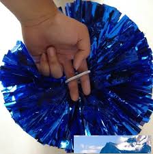 How To Make A Pom Pom Blanket - Simple Tutorial - My Eye 4 Diy