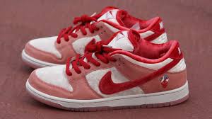 Shop our selection of nike today! Strangelove X Nike Sb Dunk Low Valentine S Day Review These Sneakers Are Reselling Over 1000 Youtube