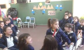 En el centro y este de la provincia se encuentran: Colegio Scalabrini El 17 De Agosto Dia Del General San Martin