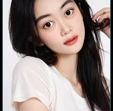 Whether your plans include treating yourself to dinner💃, a girl's night  in👯‍♀️, or hot date with your partner👩‍❤️‍👨, Blushing Pink will have you  feeling flush and looking fabulous!🩷 Rosette Cardigan dropping Tuesday