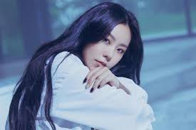 She started her solo career on april 17, 2018 with the single easy, making her the first mamamoo member to debut as a soloist. 5n2vjkgz11xom