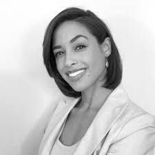 Regan Bowen's Instagram, Twitter & Facebook