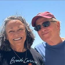 Cindy Hoff (@leg_cyn62) • Threads, Say more