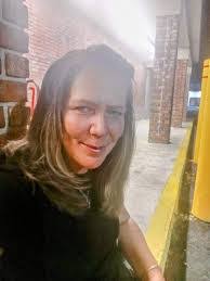 Heidi Bonsall's Instagram, Twitter & Facebook