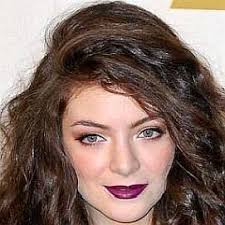 Run the jewels, tove styrke, and mitski will join the singer separately from march 1 through the close of the. Who Is Lorde Dating Now Boyfriends Biography 2021