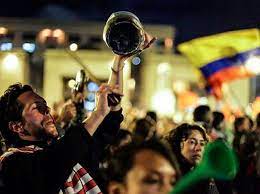 Over 100,000 english translations of spanish words and phrases. Colombianxs Convocan A Cacerolazo Para El 31 De Diciembre Kaos En La Red