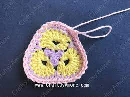 Crochet 3 Petal African Flower Triangle Free Pattern Tutorial Crochet African Flowers Crochet Projects