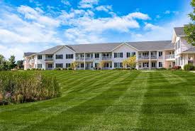 201 lincoln square urbana, il, lincoln square mall unit 115b, urbana, 61801. Lincoln Square Independent Living In Grand Rapids Mi