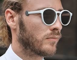 Desktop Accessories Projects :: Photos, videos, logos, illustrations and  branding :: Behance