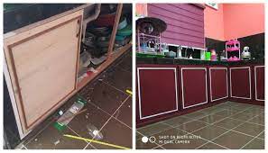 Buat sistem penomboran untuk menyesuaikan kabinet dan pintu supaya anda mengembalikannya ke lokasi asal mereka selepas. Diy Kabinet Dapur Murah
