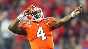 Find the perfect deshaun watson clemson stock photos and editorial news pictures from getty images. Watch Deshaun Watson S Bomb Td Gave Clemson A Big Halftime Lead On Ohio State Cbssports Com
