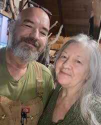 Roughly 9 month old sav for re home in Illinois