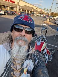 Holly Vanover's Instagram, Twitter & Facebook