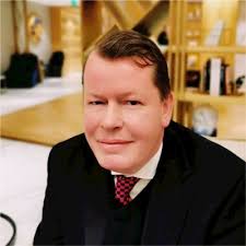 Vi er nu vel ankommet til Lviv, Ukraine. Søndag morgen kl. 06.00 kørte vi  10 biler fra Danmark