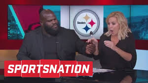 Wwe S Mark Henry Twists A Spoon With Bare Hands Sportsnation Espn Youtube