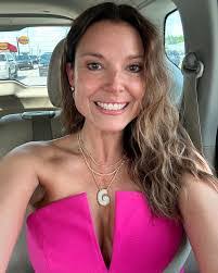 Diane Gentile's Instagram, Twitter & Facebook