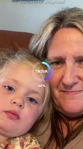 Melissa Hertel's Instagram, Twitter & Facebook