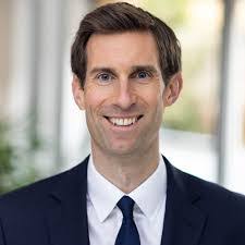 Mark Hambleton's Instagram, Twitter & Facebook