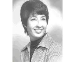 Eva Lujan's Instagram, Twitter & Facebook