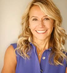 Candy Hull's Instagram, Twitter & Facebook