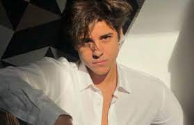 Michele merlo, in arte mike bird, è stato un cantante di amici 17. Elsfmxj1fmwc0m