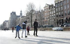 Gemeente amsterdam, north holland (netherlands), elevation 13 m. Packing A Suitcase What Clothes Should You Bring Holland Com