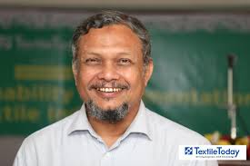 Dr. Ayub Nabi Khan received the International 'Holden Medal Award'