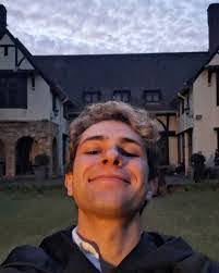 Brett Kruger's Instagram, Twitter & Facebook