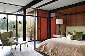 16 Phenomenal Mid Century Modern Bedroom Designs For Your Home Mid Century Modern Bedroom Design Mid Century Modern Master Bedroom Mid Century Bedroom Design