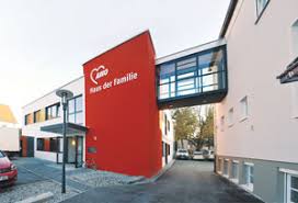 Fax 0821 439 78 29. Ein Bollerwagen Fur Den Kontaktpunkt Der Arbeiterwohlfahrt Awo Das Neue Haus Der Familie Generationsubergreifender Anlaufpunkt Fur Stadtbergen Und Umgebung Auensee