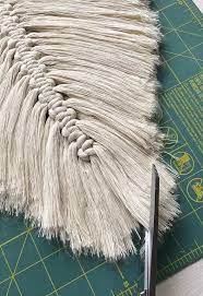 Bohemian macrame wall hanging diy feathers cut out pattern. Diy Macrame Feathers Honestly Wtf Macrame Diy Macrame Patterns Tutorials Feather Diy