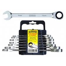 / faible encombrement tête inclinée de 15°. Outillage Cle A Cliquet Au Meilleur Prix Leroy Merlin