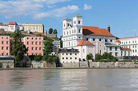 It lies at the confluence of the danube, inn, and ilz rivers, on the austrian border. Passau Travel Guide At Wikivoyage