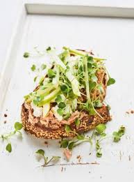 Tartines Au Thon Et Au Fromage Cottage Ricardo Recipe In 2020 Cheese Sandwiches Sandwiches Cottage Cheese