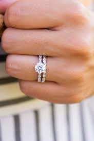 Simple Vintage Engagement Ring Wedding Band Set In 2020 Engagement Rings Wedding Bands Set Vintage Engagement Rings Simple Vintage Engagement Rings