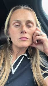 Mom lifing real hard.