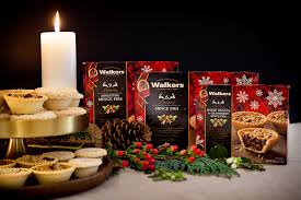 For dedicated food scholars, robert macklin's excellent ebook the great australian pie provides an entertaining, easily digestible summary of the dish's history (and, i. The History Of Mince Pies Walker S