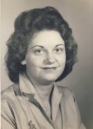 Faye Mccombs's Instagram, Twitter & Facebook