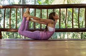 Nos encanta cuidarte y cuidarnos a través del yoga, la danza, la meditación, la comida natural, la escucha, el tacto, la sonrisa, la tribu… Aguahara En El Rio Iguazu Retiros De Yoga Aguahara At The Iguazu River Yoga Retreat Picture