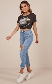 Georgia Jeans In Mid Wash Denim Showpo Bachelor Fashion Outfits Verano Denim Skirt Outfits