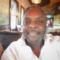 Robert Wroten's Instagram, Twitter & Facebook