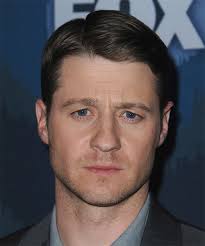 Benjamin McKenzie Hairstyles And Haircuts