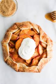This Rustic Honeyed Peach Galette Is No Fuss And So Easy It Has A Crispy Flaky Crust And In The Middle Li Dessert Recipes Healthy Dessert Recipes Baked Peach