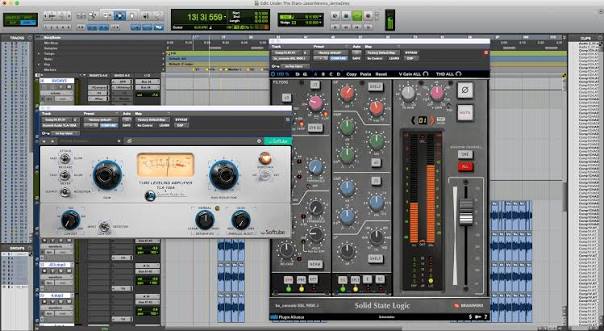 Plugin interface inside a DAW