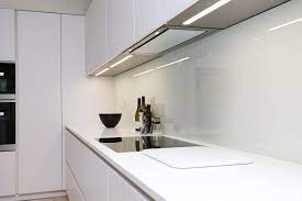 How To Choose Your Coloured Glass Splashback Lwk London Blog Glass Splashback Glass Shelves Ikea Splashback