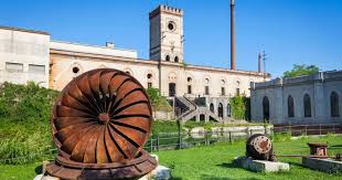 Il villaggio operaio Crespi d'Adda riapre al pubblico con visite ...