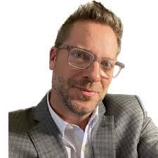 David Molle's Instagram, Twitter & Facebook