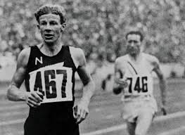 Then the final of the 5000 meters is on the program. Lovelock Wins 1500 M Gold At Berlin Nzhistory New Zealand History Online