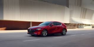 The mazda3 (known as the mazda axela in japan (first three generations), a combination of accelerate and excellent) is a compact car manufactured in japan by mazda. Der Mazda3 2021